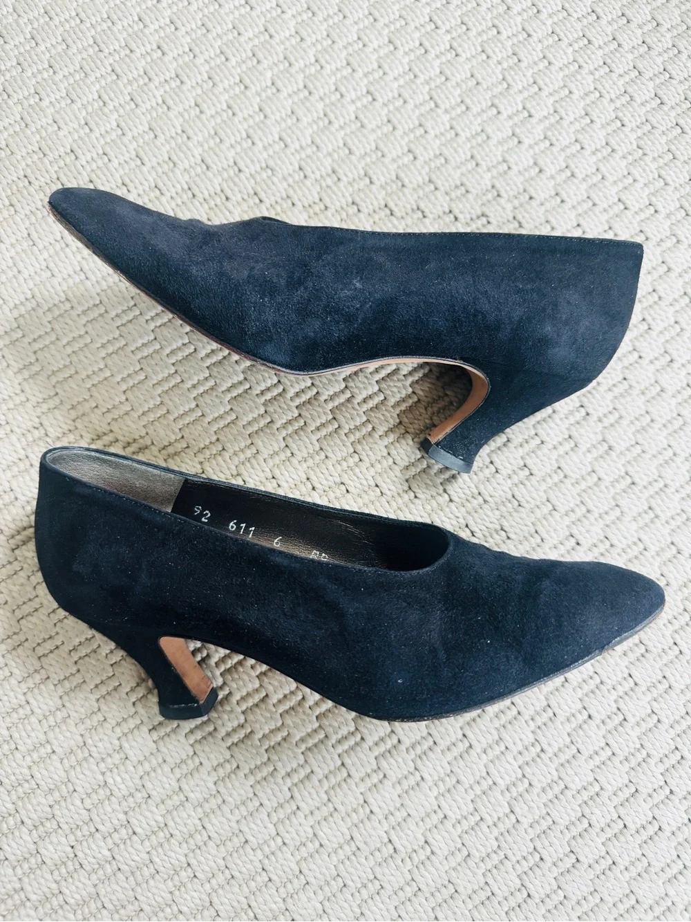 Louis Feraud Black Suede Women's Pointed Toe low heel Pumps